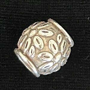 Brighton Daisy Flower Bead